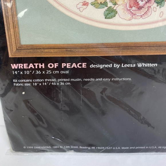 Vintage Dimensions Stamped Cross Stitch Kit Wreath Of Peace #3187 - NEW SEALED - Picture 8 of 8